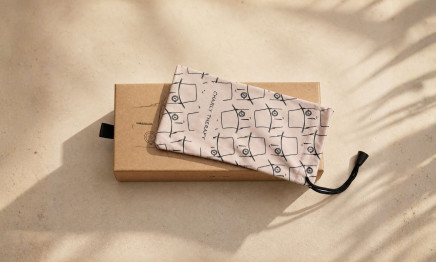 GIFT BOX